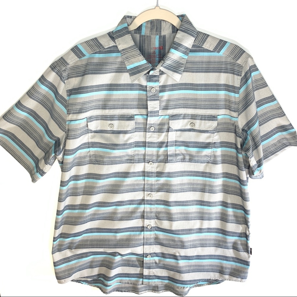 COPY - 3/$25 Swiss Tech Men Large Short Sleeve Button UP